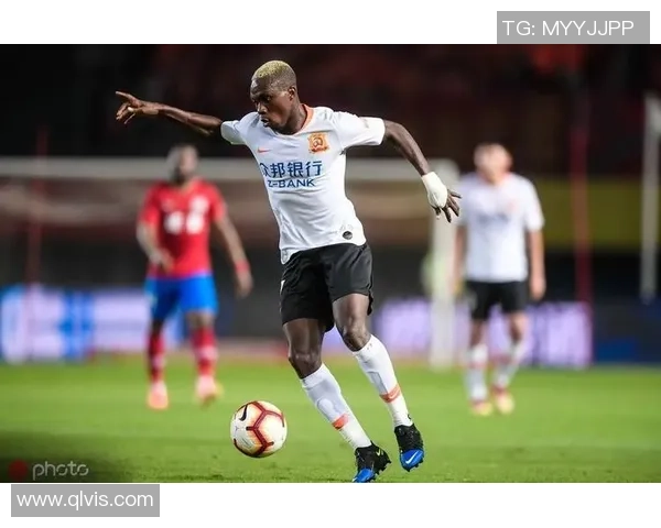 武汉羽毛球队在邀请赛中以51分稳居积分榜首位展现强劲实力